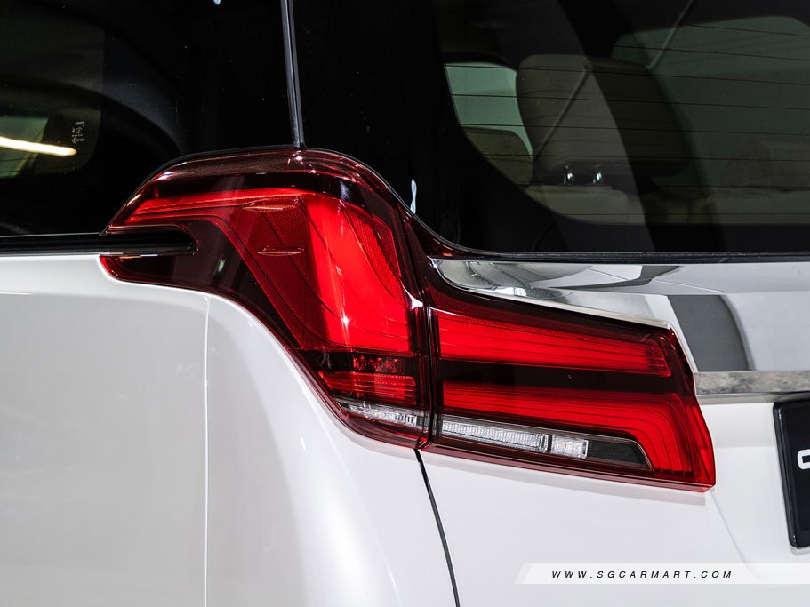 https://i.i-sgcm.com/new_cars/cars/11911/11911_g95