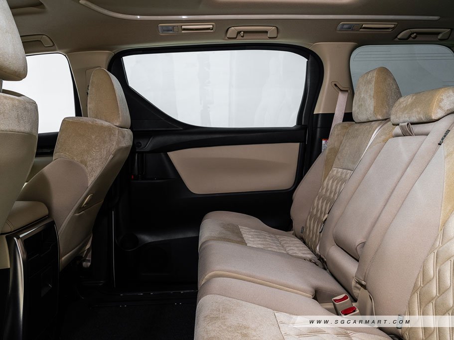 https://i.i-sgcm.com/new_cars/cars/11911/11911_g99