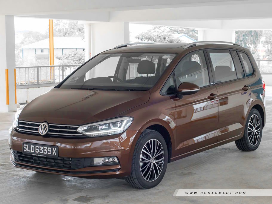 VW Touran - the practical choice for a 7 passenger minivan rental