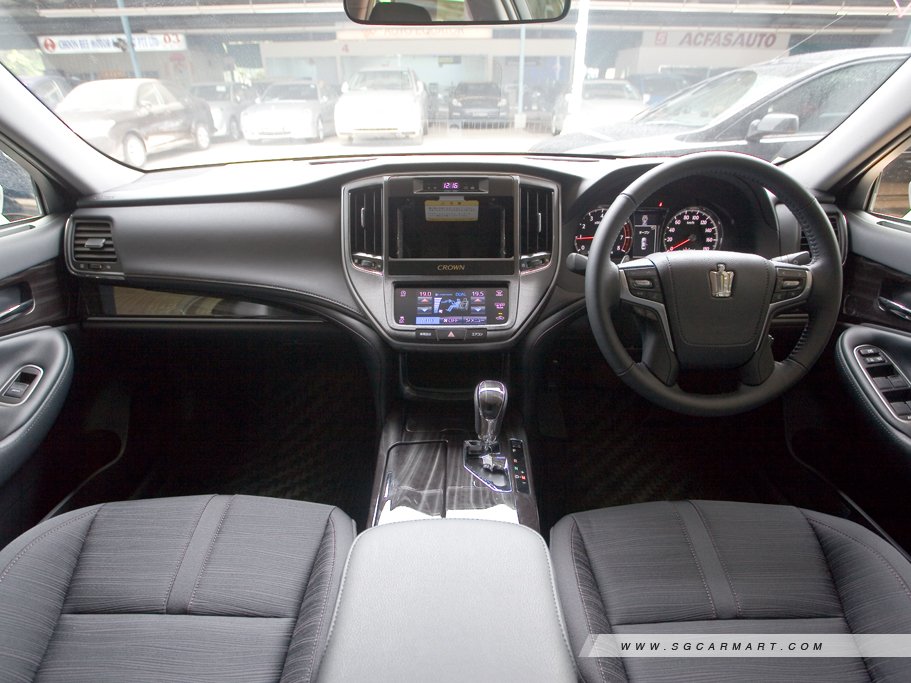 https://i.i-sgcm.com/new_cars/cars/11919/11919_g11