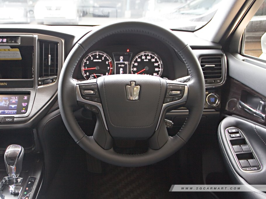 https://i.i-sgcm.com/new_cars/cars/11919/11919_g12