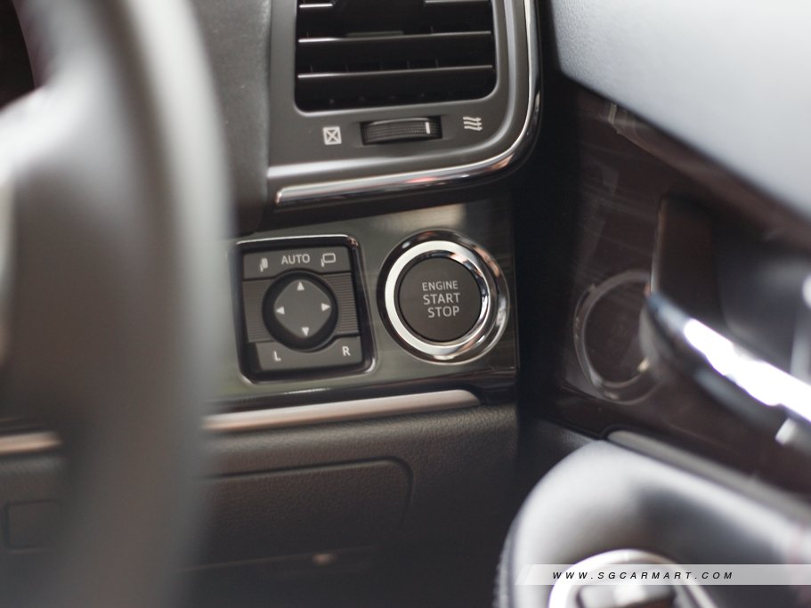 https://i.i-sgcm.com/new_cars/cars/11919/11919_g21