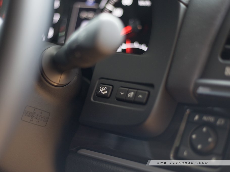 https://i.i-sgcm.com/new_cars/cars/11919/11919_g22