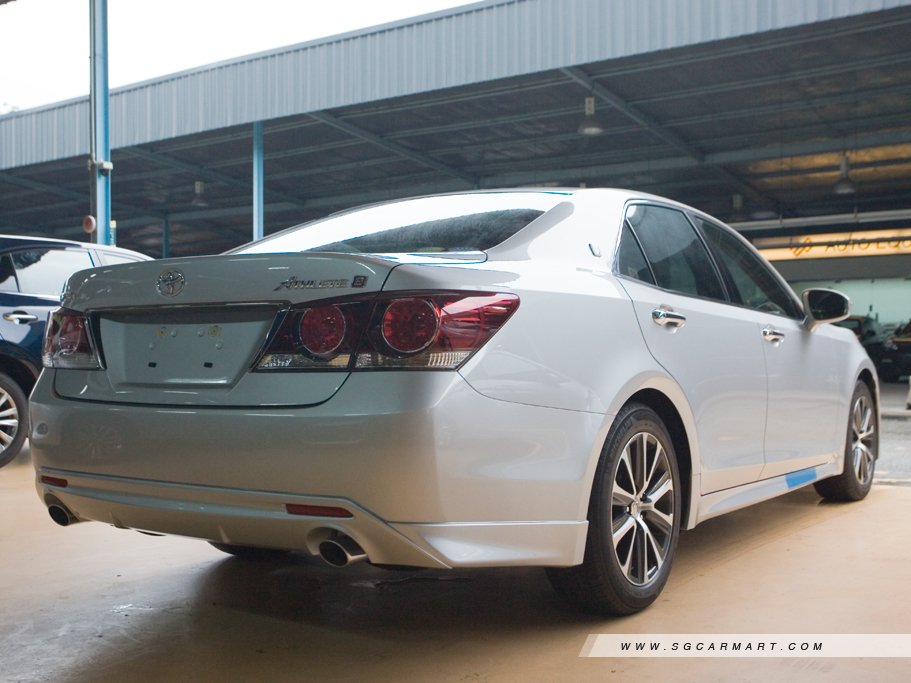 https://i.i-sgcm.com/new_cars/cars/11919/11919_g3