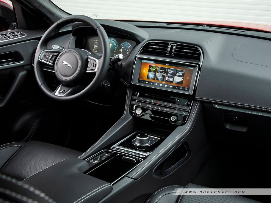 https://i.i-sgcm.com/new_cars/cars/11926/11926_g13