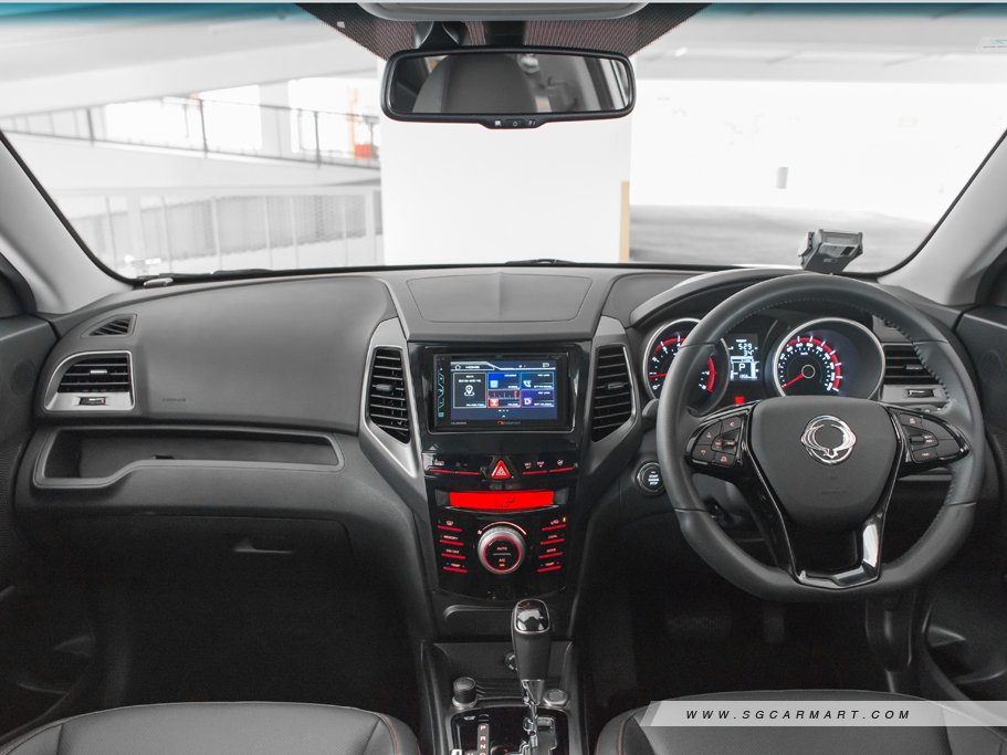 https://i.i-sgcm.com/new_cars/cars/11927/11927_g21