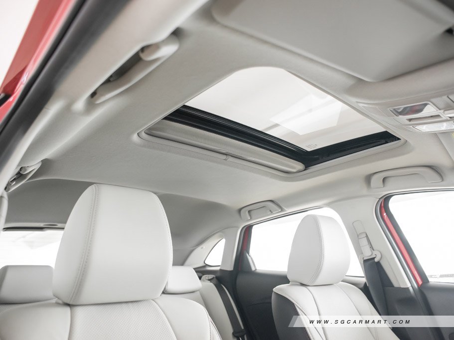 https://i.i-sgcm.com/new_cars/cars/11930/11930_g22