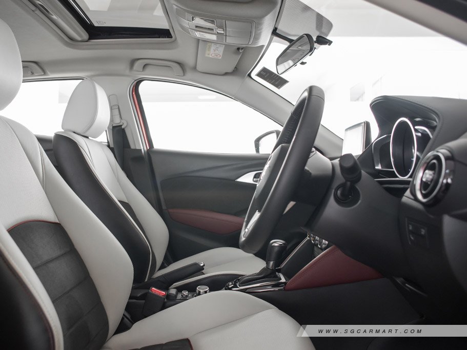 https://i.i-sgcm.com/new_cars/cars/11930/11930_g23