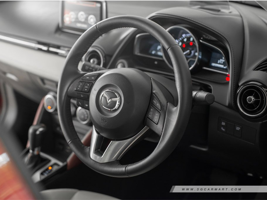 https://i.i-sgcm.com/new_cars/cars/11930/11930_g26