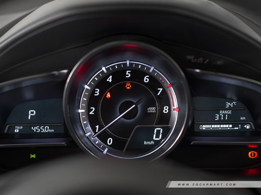 https://i.i-sgcm.com/new_cars/cars/11930/11930_g27