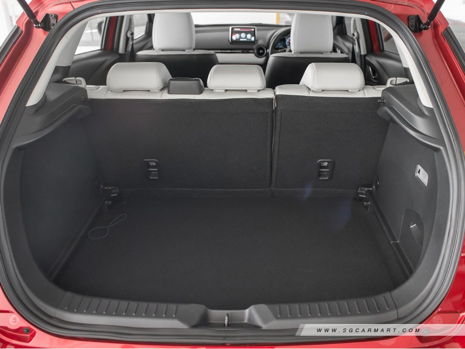 https://i.i-sgcm.com/new_cars/cars/11930/11930_g35