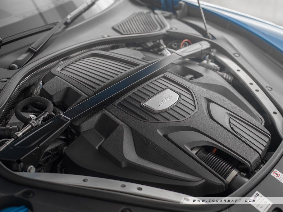https://i.i-sgcm.com/new_cars/cars/11933/11933_g46