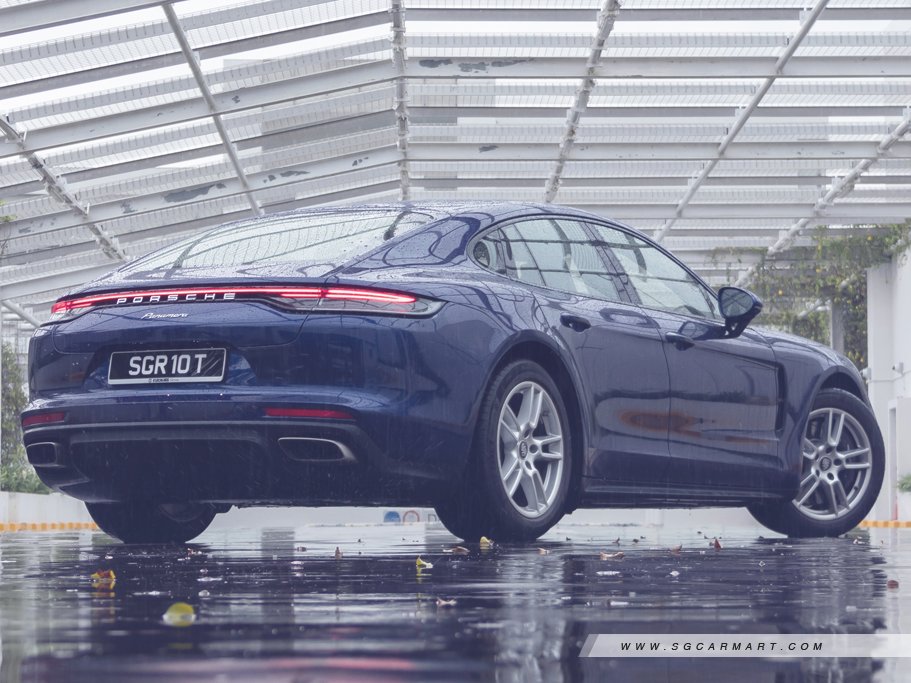 https://i.i-sgcm.com/new_cars/cars/11933/11933_g92