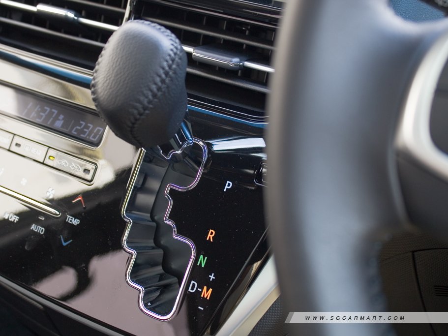 https://i.i-sgcm.com/new_cars/cars/11940/11940_g19