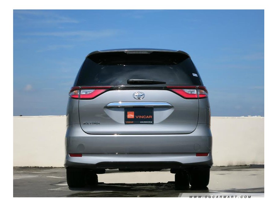 https://i.i-sgcm.com/new_cars/cars/11940/11940_g30