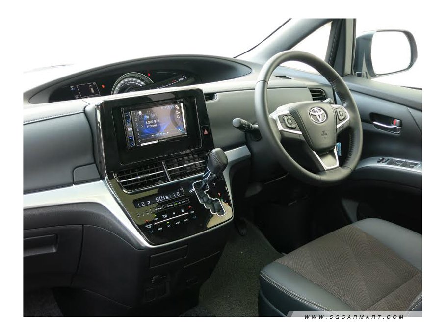https://i.i-sgcm.com/new_cars/cars/11940/11940_g31