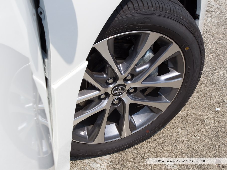 https://i.i-sgcm.com/new_cars/cars/11940/11940_g7