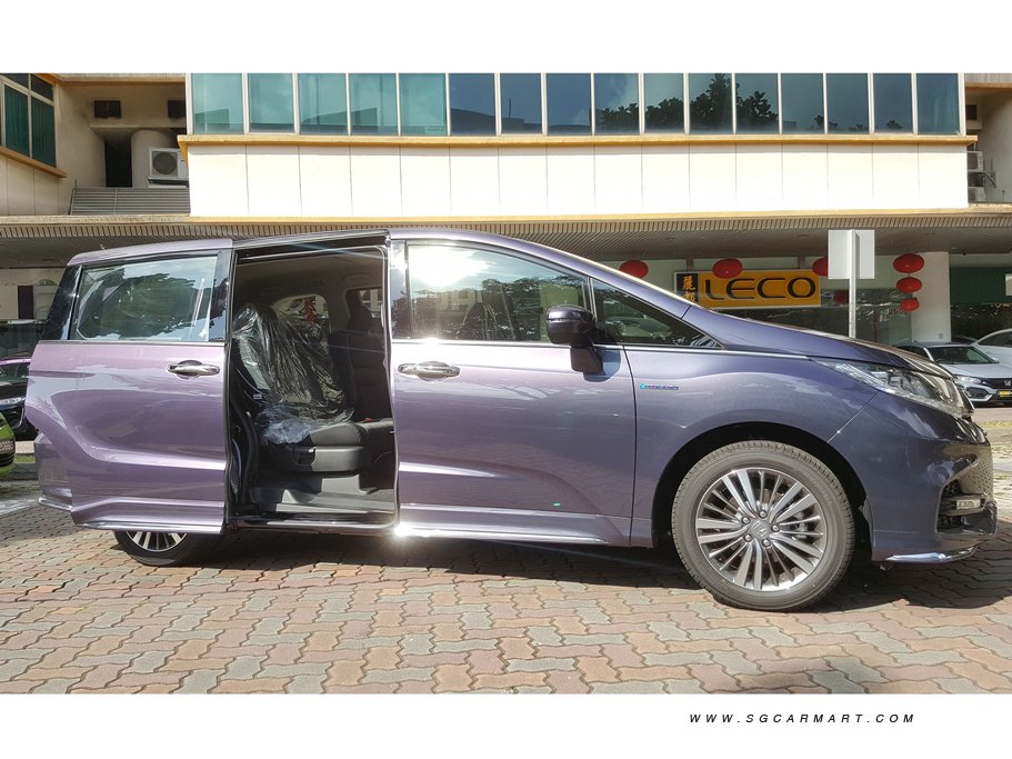 https://i.i-sgcm.com/new_cars/cars/11941/11941_g28