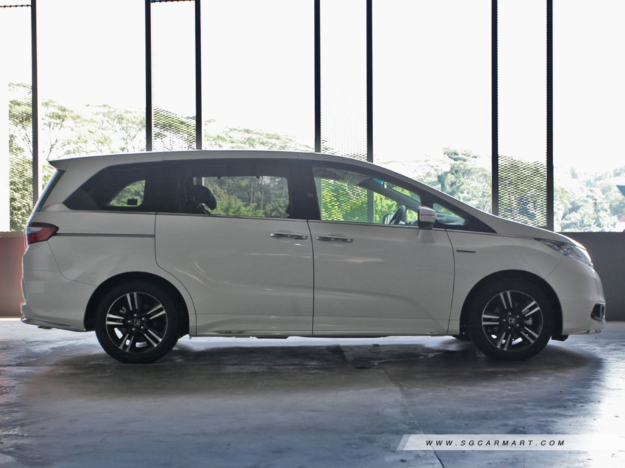 https://i.i-sgcm.com/new_cars/cars/11941/11941_g2