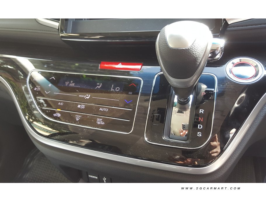 https://i.i-sgcm.com/new_cars/cars/11941/11941_g33