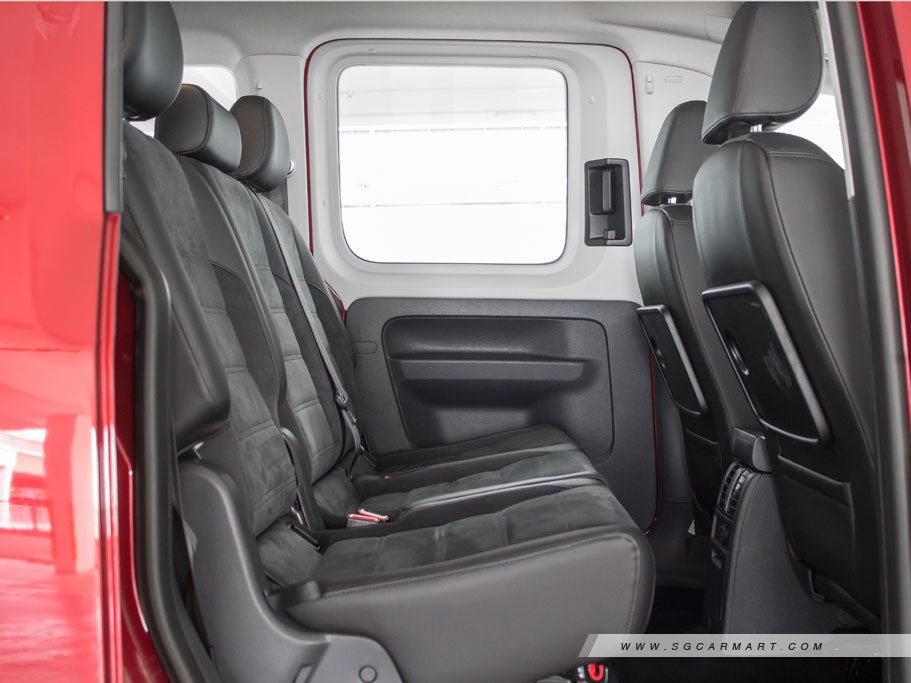 https://i.i-sgcm.com/new_cars/cars/11943/11943_g28