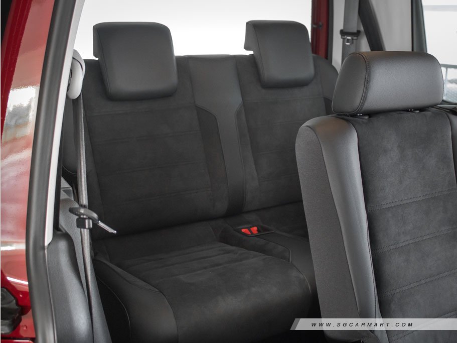 https://i.i-sgcm.com/new_cars/cars/11943/11943_g29