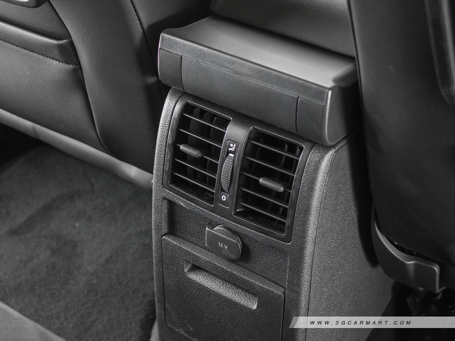 https://i.i-sgcm.com/new_cars/cars/11943/11943_g32