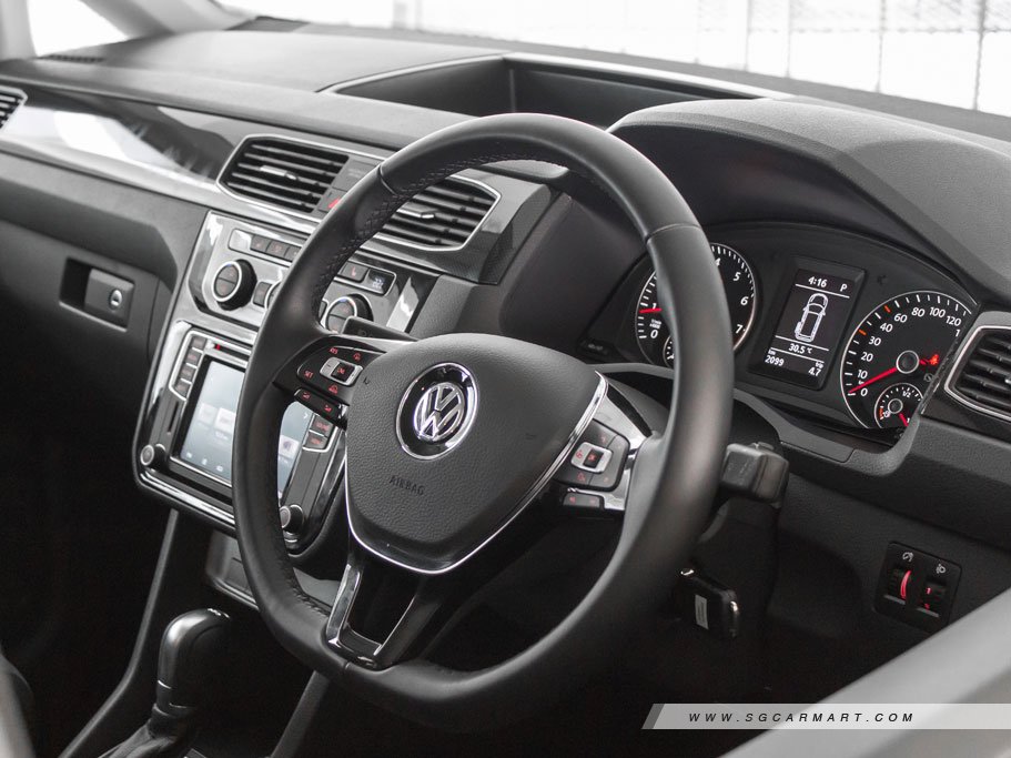 https://i.i-sgcm.com/new_cars/cars/11943/11943_g34