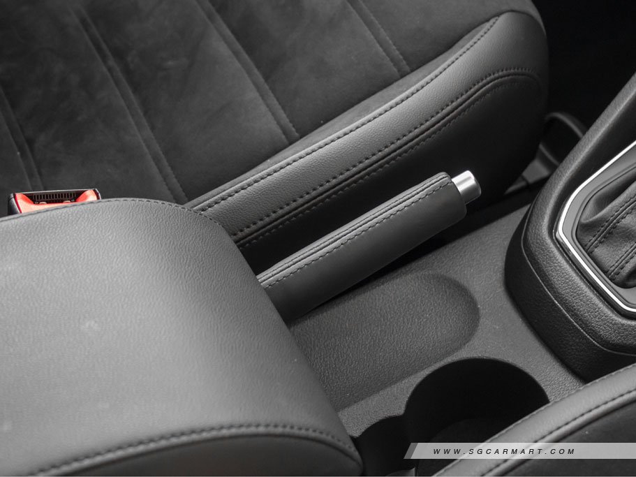 https://i.i-sgcm.com/new_cars/cars/11943/11943_g40