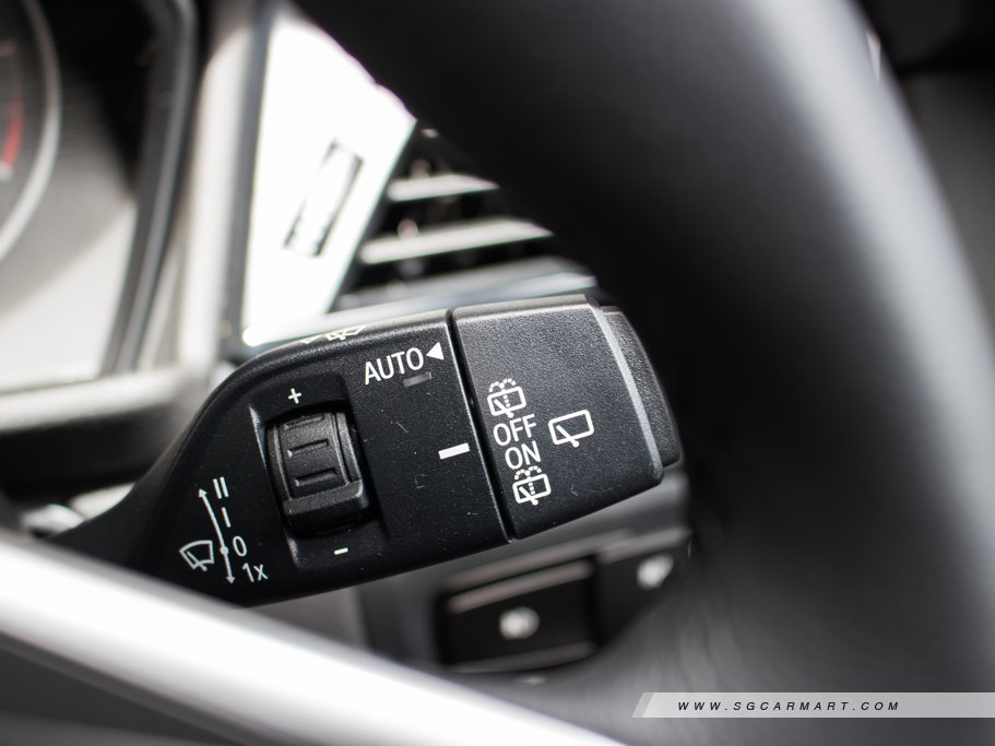 https://i.i-sgcm.com/new_cars/cars/11944/11944_g14