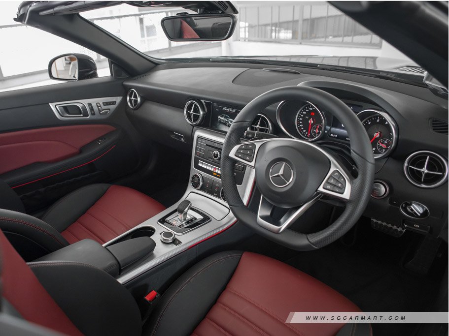 https://i.i-sgcm.com/new_cars/cars/11945/11945_g25