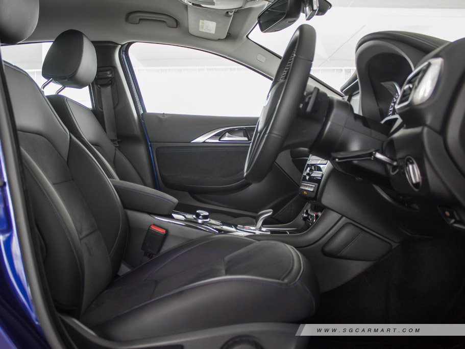 https://i.i-sgcm.com/new_cars/cars/11949/11949_g22