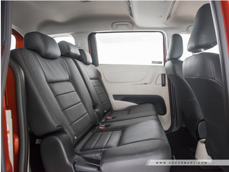https://i.i-sgcm.com/new_cars/cars/11953/11953_g40