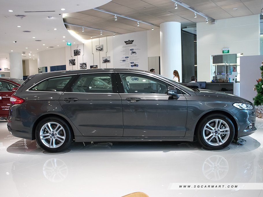 https://i.i-sgcm.com/new_cars/cars/11956/11956_g19