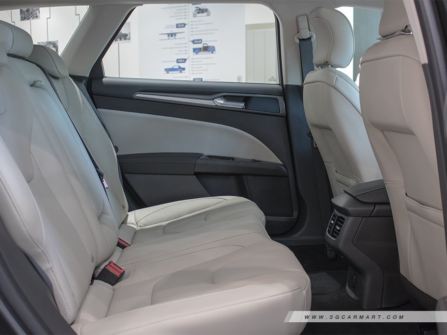https://i.i-sgcm.com/new_cars/cars/11956/11956_g28