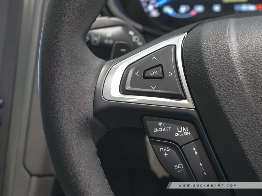 https://i.i-sgcm.com/new_cars/cars/11956/11956_g29
