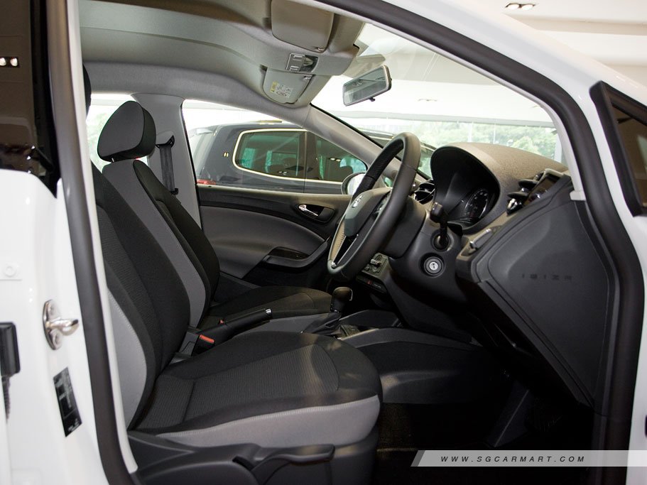 https://i.i-sgcm.com/new_cars/cars/11962/11962_g10