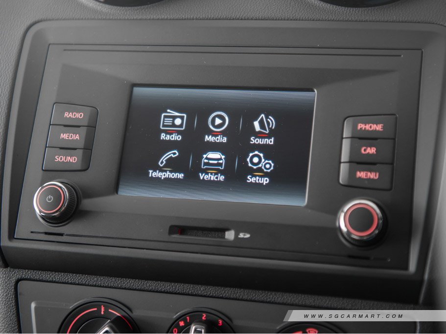 https://i.i-sgcm.com/new_cars/cars/11962/11962_g33
