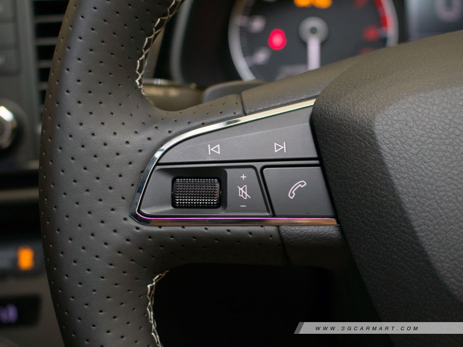 https://i.i-sgcm.com/new_cars/cars/11975/11975_g14