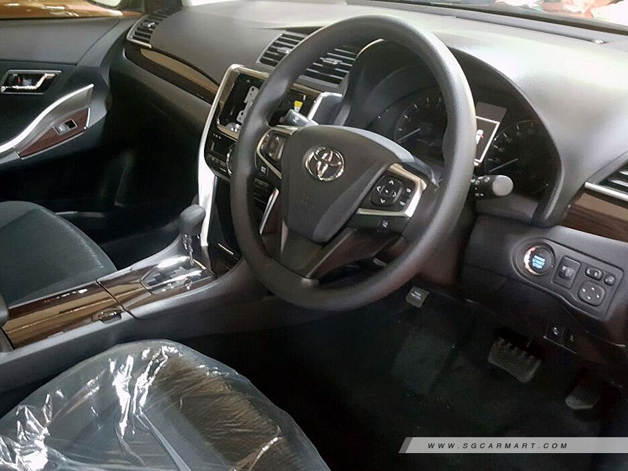 https://i.i-sgcm.com/new_cars/cars/11978/11978_g3
