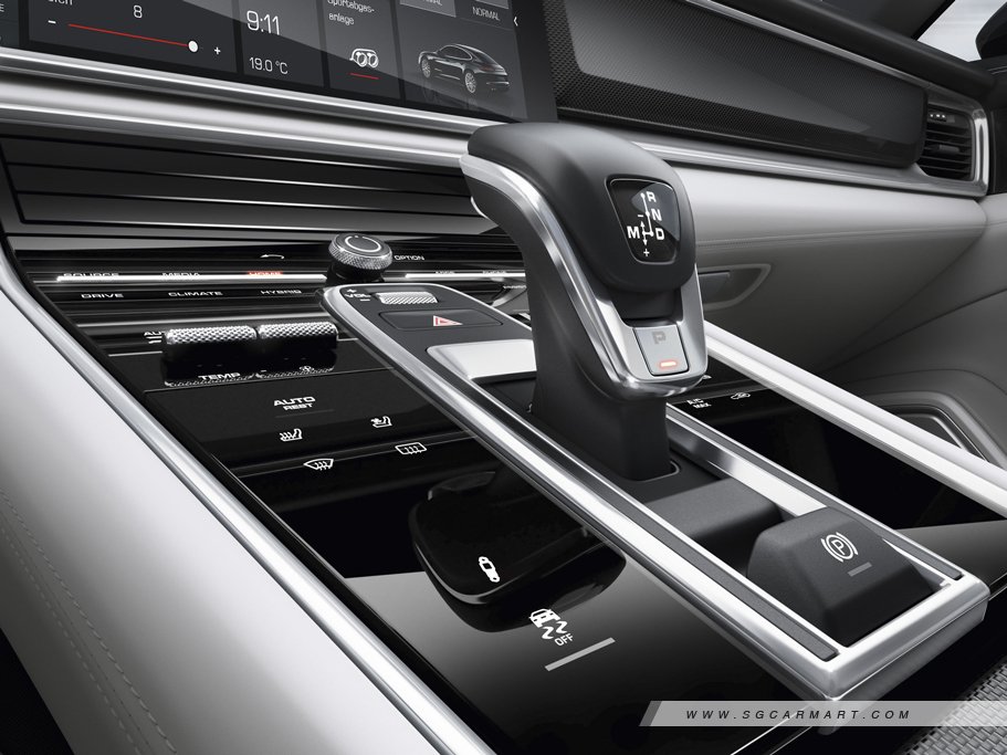 https://i.i-sgcm.com/new_cars/cars/11980/11980_g15