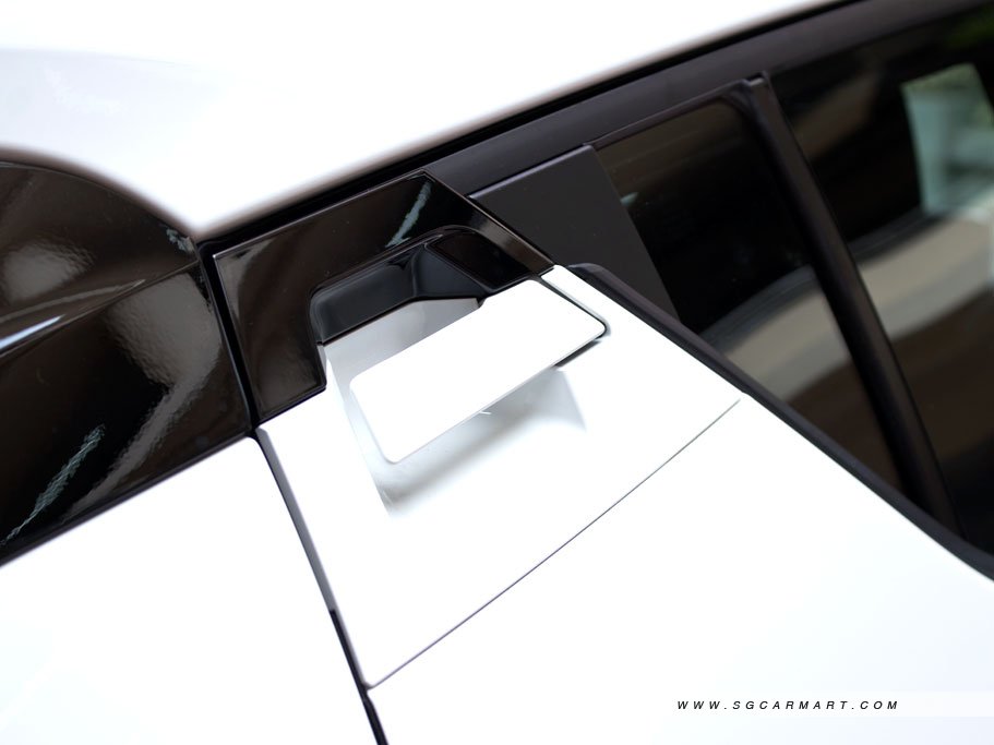 https://i.i-sgcm.com/new_cars/cars/11981/11981_g30
