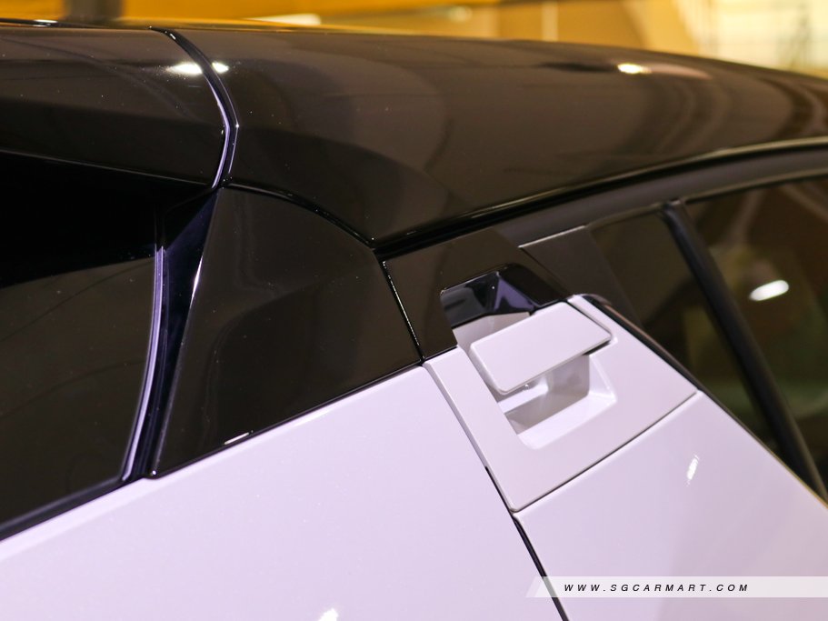 https://i.i-sgcm.com/new_cars/cars/11981/11981_g46