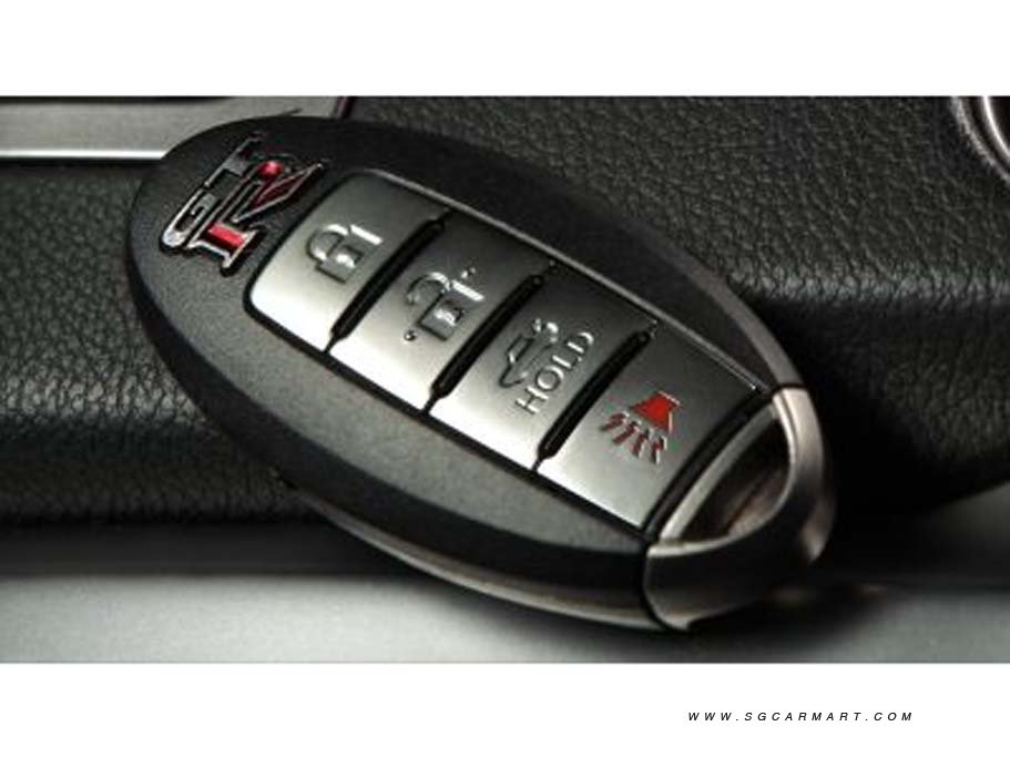 https://i.i-sgcm.com/new_cars/cars/11982/11982_g31