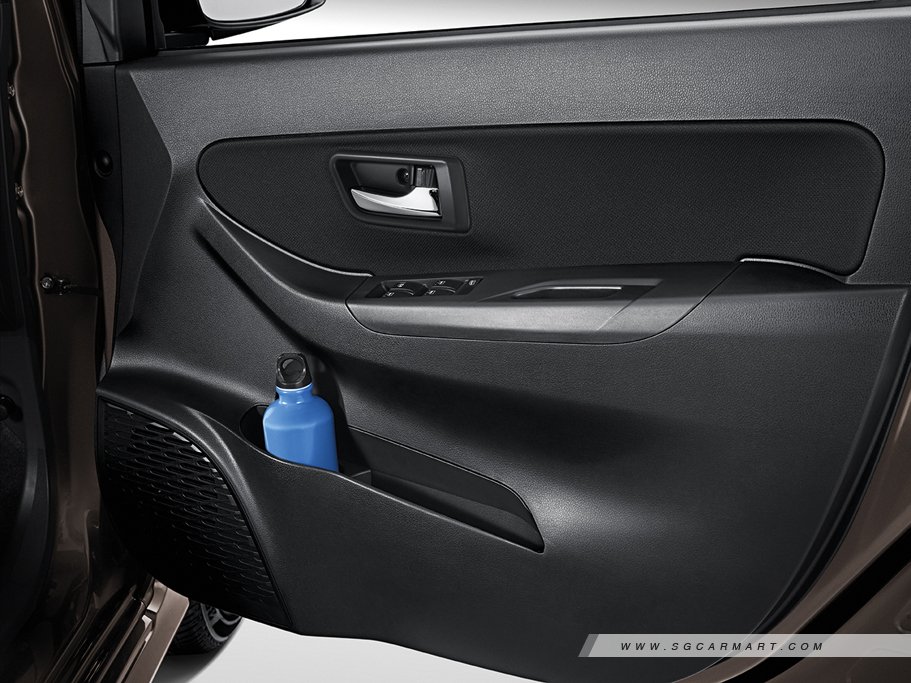 https://i.i-sgcm.com/new_cars/cars/12007/12007_g14