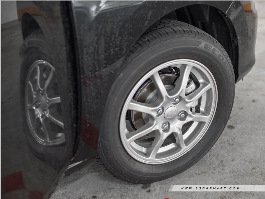 https://i.i-sgcm.com/new_cars/cars/12007/12007_g29