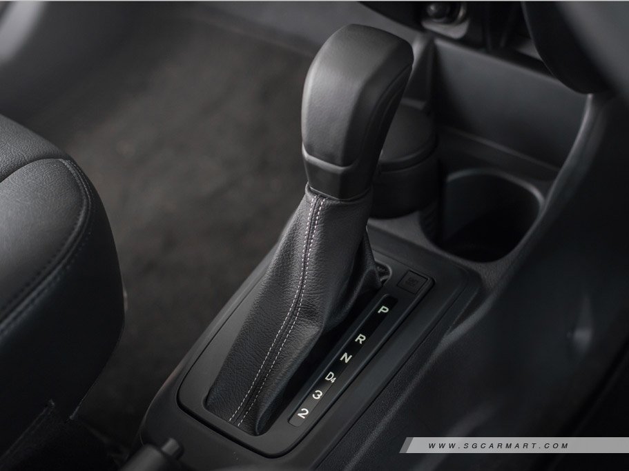 https://i.i-sgcm.com/new_cars/cars/12007/12007_g38