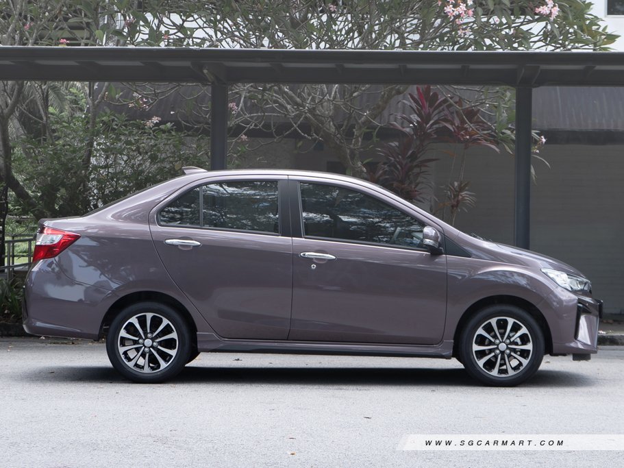 https://i.i-sgcm.com/new_cars/cars/12007/12007_g70
