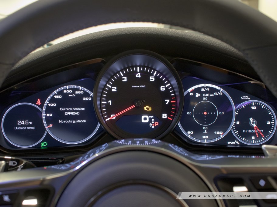 https://i.i-sgcm.com/new_cars/cars/12012/12012_g12