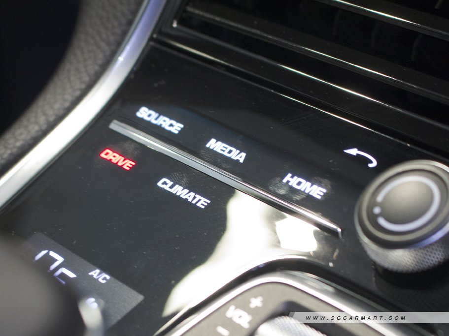 https://i.i-sgcm.com/new_cars/cars/12012/12012_g17